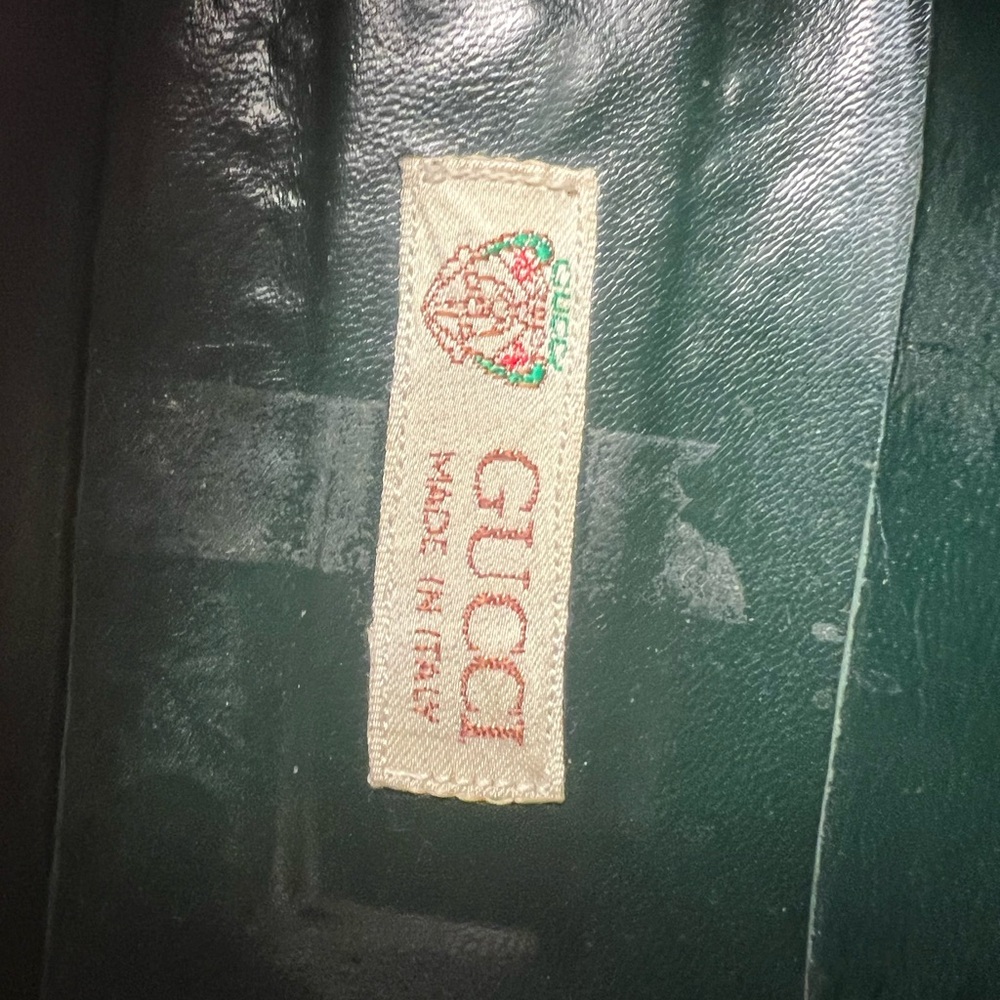 Rare, Vintage Gucci Pink Flats with Textured Design - Picture 10 of 11